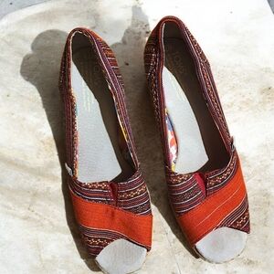 Toms Red Striped Canvas Peep Toe Wedge Espadrille Slip On Shoes Womens 7.5